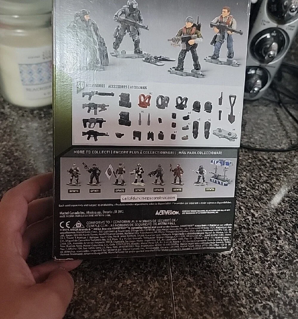 Mega Construx Call of Duty Figure Set - Special Forces Vs Submariners